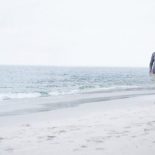 gå tur ved stranden
